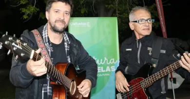 Bueno Carabel junto a su colaborador Luis Piñol